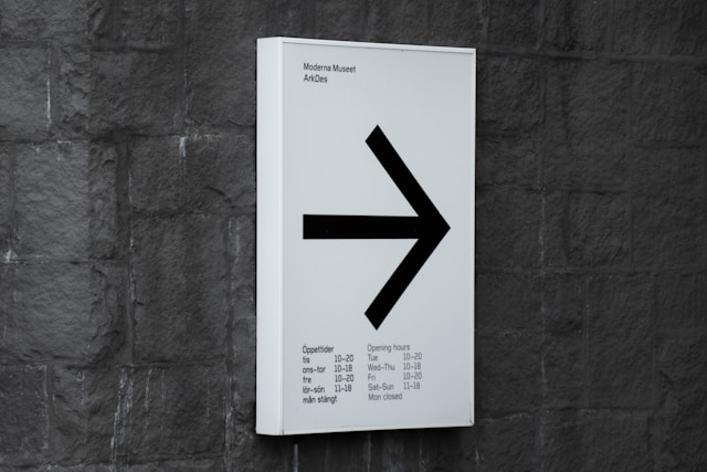 Directional lightbox sign