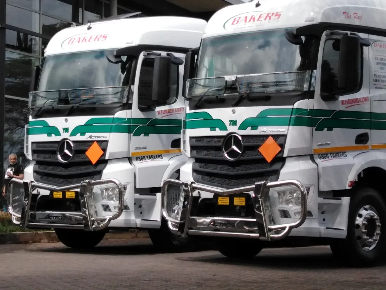 Commercial Fleet Logistics Wrapping