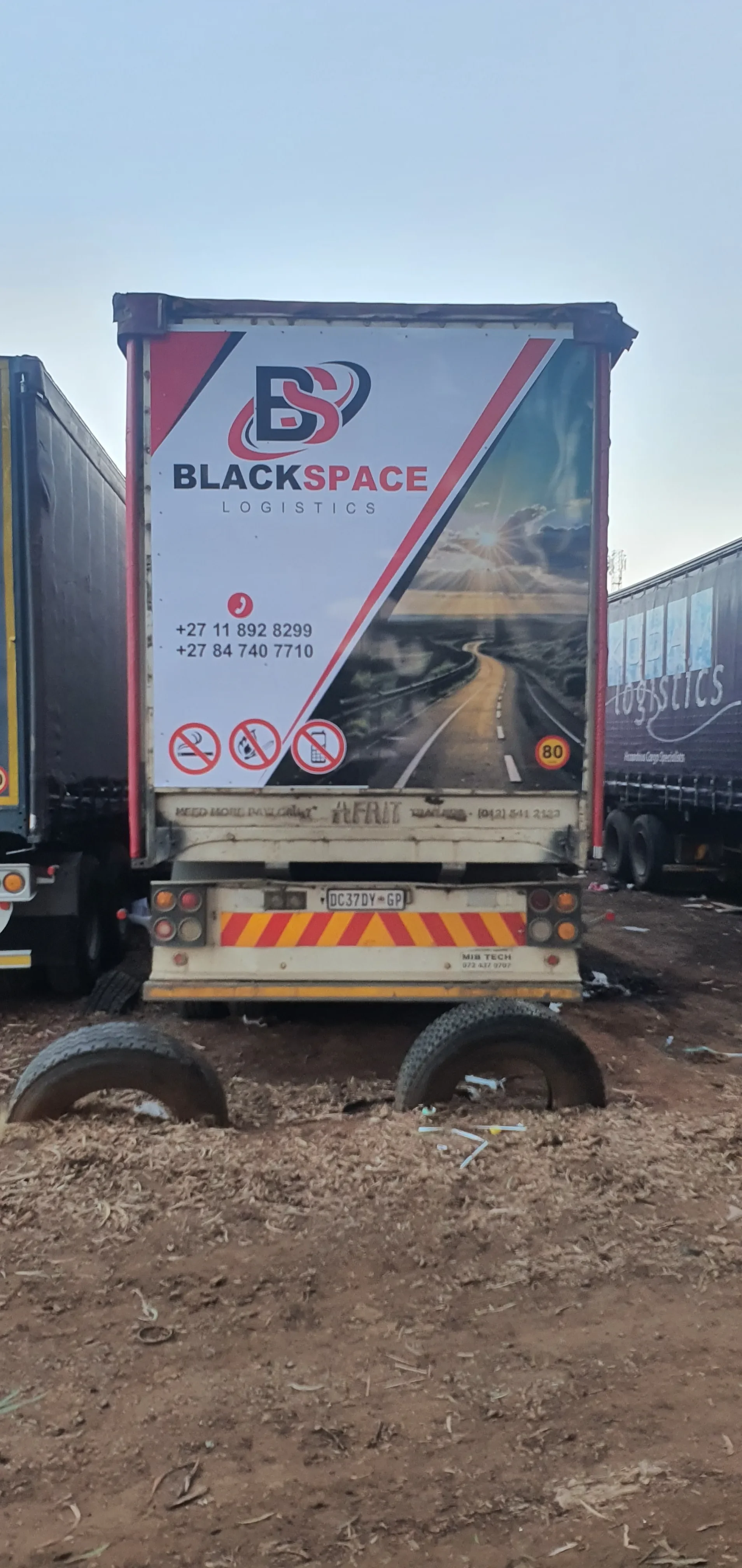 Superlink Logistics Tautliner Branding
